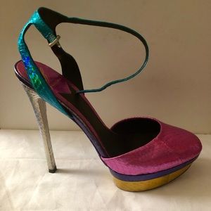 USED BRIAN ATWOOD BFF MULTICOLOR HIGH HEELS.